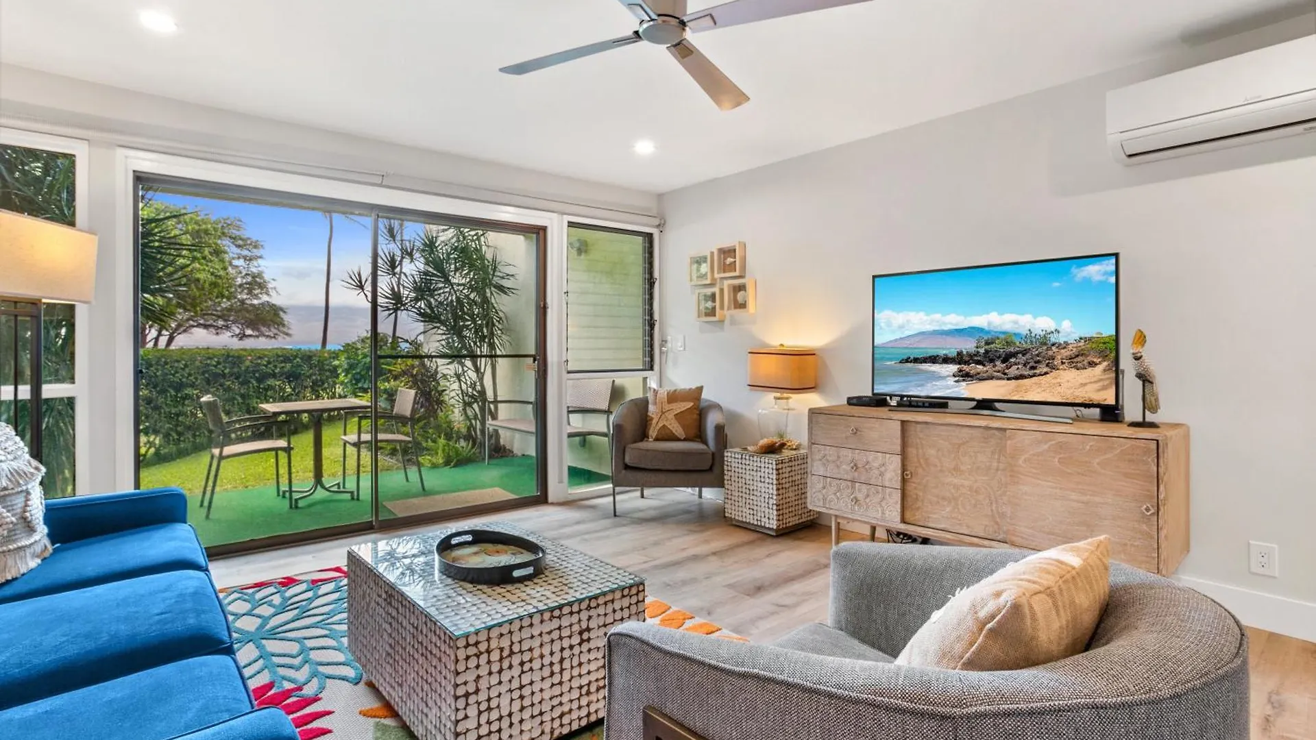 Modern And Romantic Beach Getaway - Steps To Beach Lsv01 Wailuku 0*,  USA